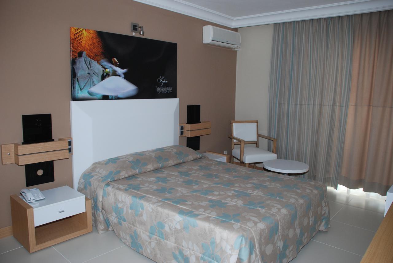 Standard Double or Twin Room Land View