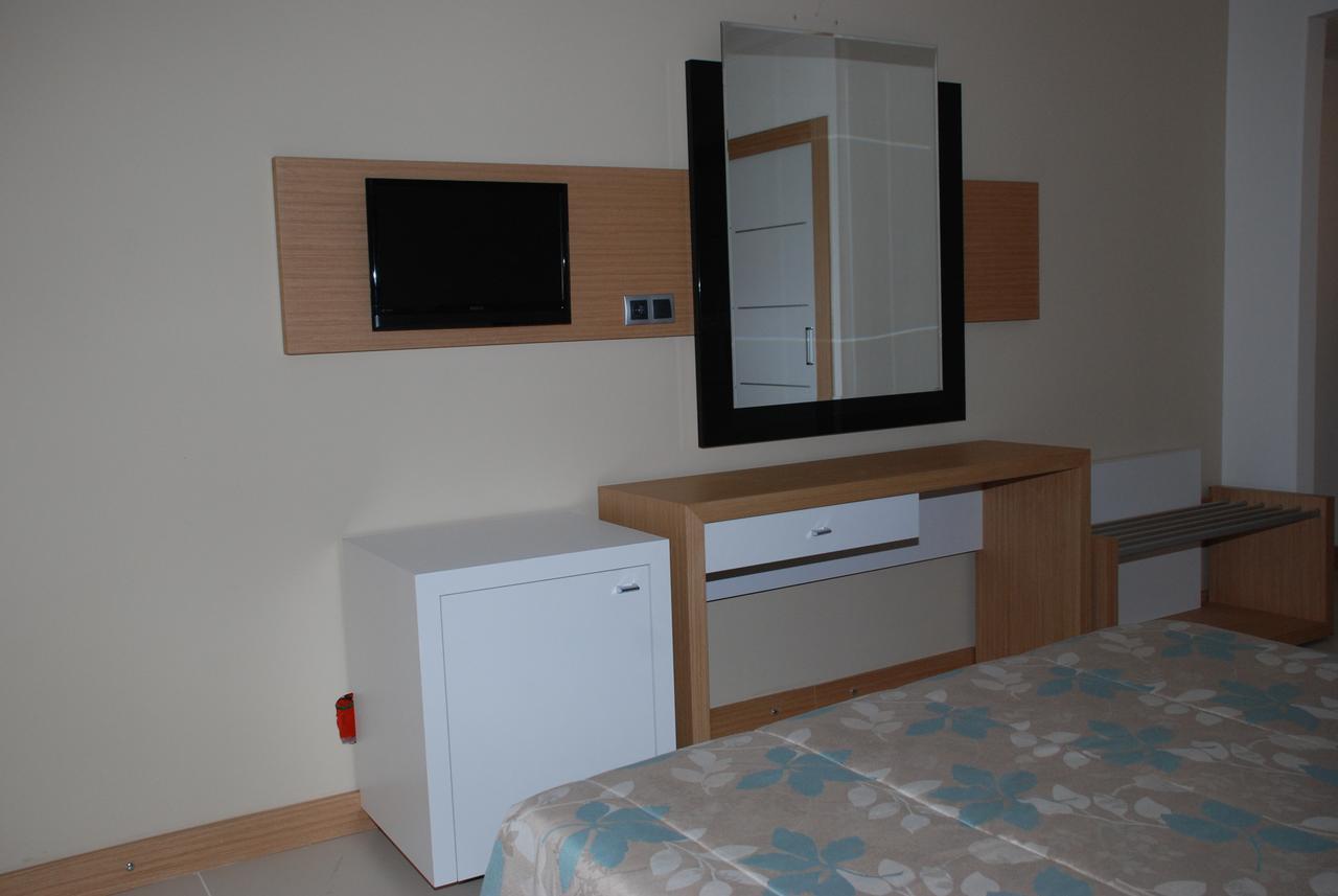 Standard Double or Twin Room Land View