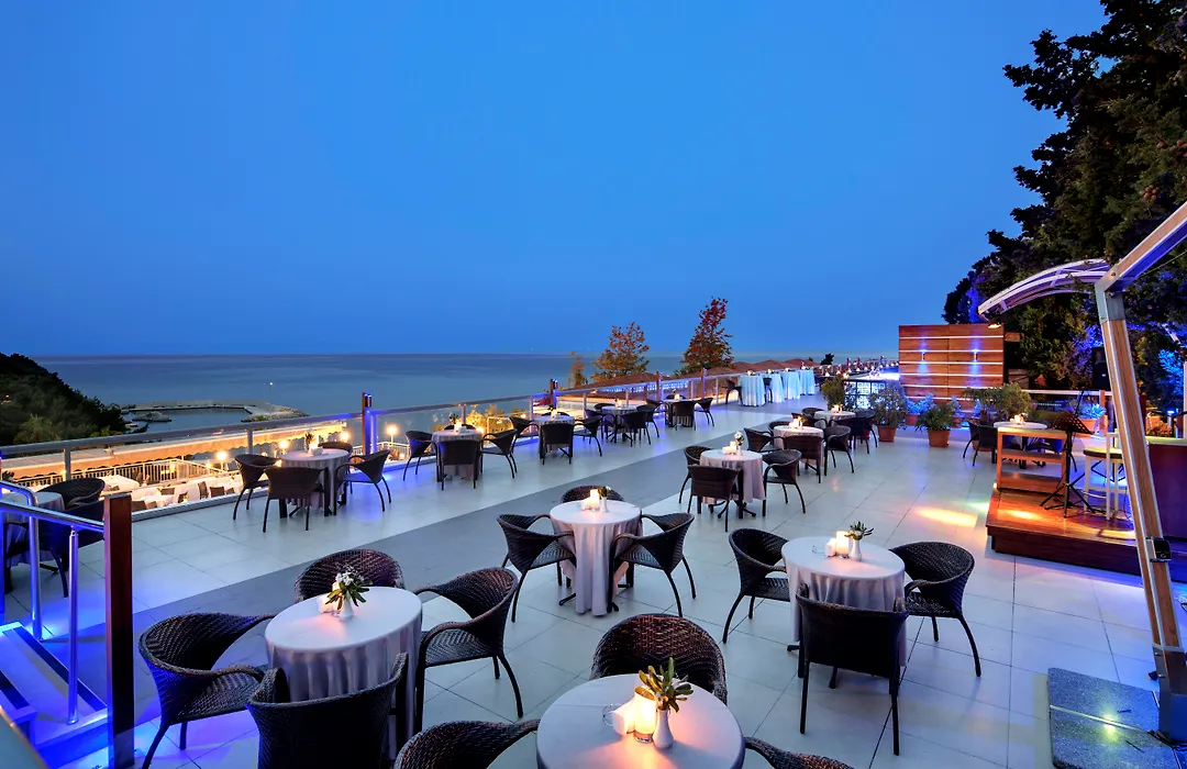 Pine Bay Holiday Resort-1